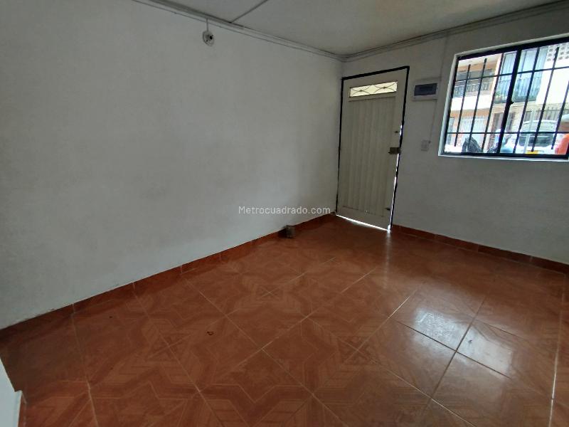 Casa en Alquiler de 4 Alcobas en Guayabal Cristo Rey - 3