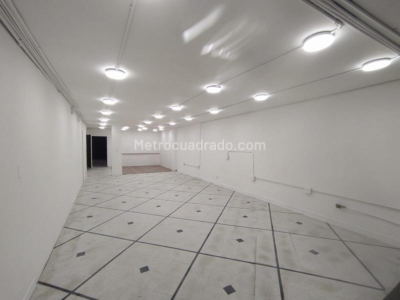 Commercial Space for Rent in Calasanz - 2
