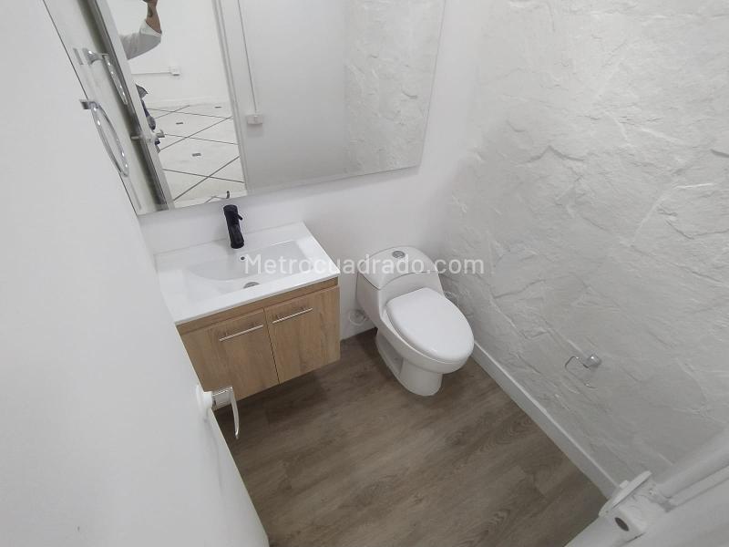 Commercial Space for Rent in Calasanz - 5