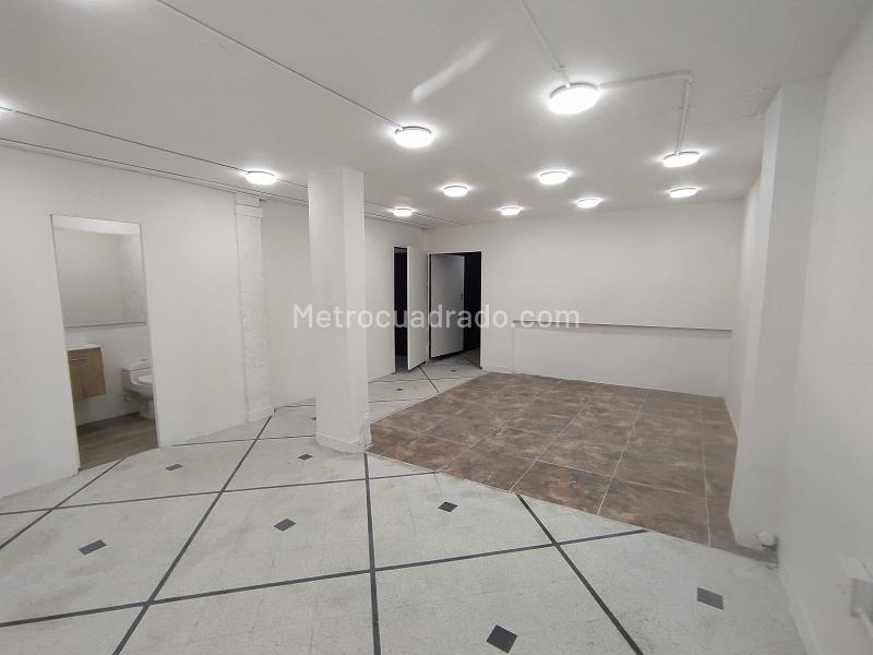 Commercial Space for Rent in Calasanz - 7
