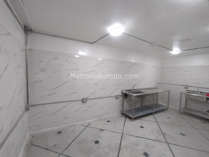 Commercial Space for Rent in Calasanz - 8
