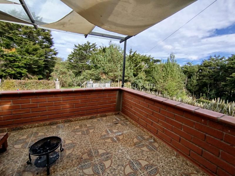 4BR House in Santa Elena (300 m²) - 4