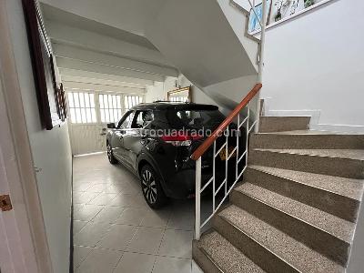 Casa en venta en La Estrada, Bogotá · foto 3 de 13