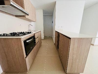 Apartamento de 2 alcobas en venta en Guayabal, Medellín, 79 m² · foto 2 de 20