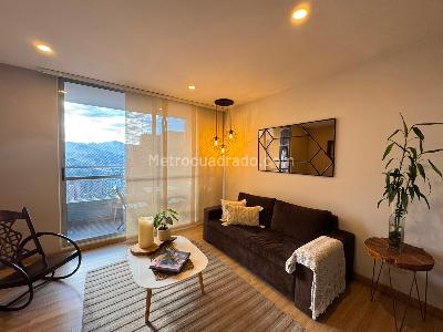 Apartamento de 1 alcoba en arriendo en Los Gonzalez, Medellín, 55 m² · foto 3 de 15