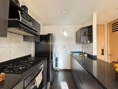 Apartamento de 1 alcoba en arriendo en Los Gonzalez, Medellín, 55 m² · foto 5 de 15