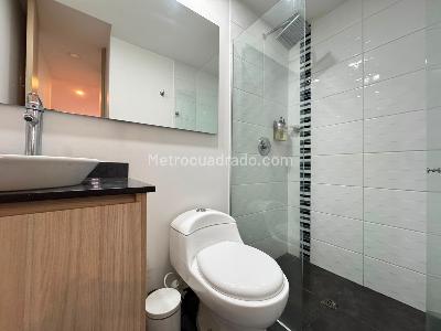 Apartamento de 1 alcoba en arriendo en Los Gonzalez, Medellín, 55 m² · foto 6 de 15