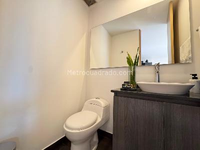 Apartamento de 1 alcoba en arriendo en Los Gonzalez, Medellín, 55 m² · foto 12 de 15