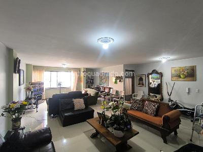Apartamento de 3 alcobas en venta en Laureles, Medellín, 161 m² · foto 4 de 19