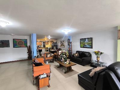 Apartamento de 3 alcobas en venta en Laureles, Medellín, 161 m² · foto 7 de 19