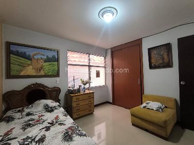 Apartamento de 3 alcobas en venta en Laureles, Medellín, 161 m² · foto 15 de 19