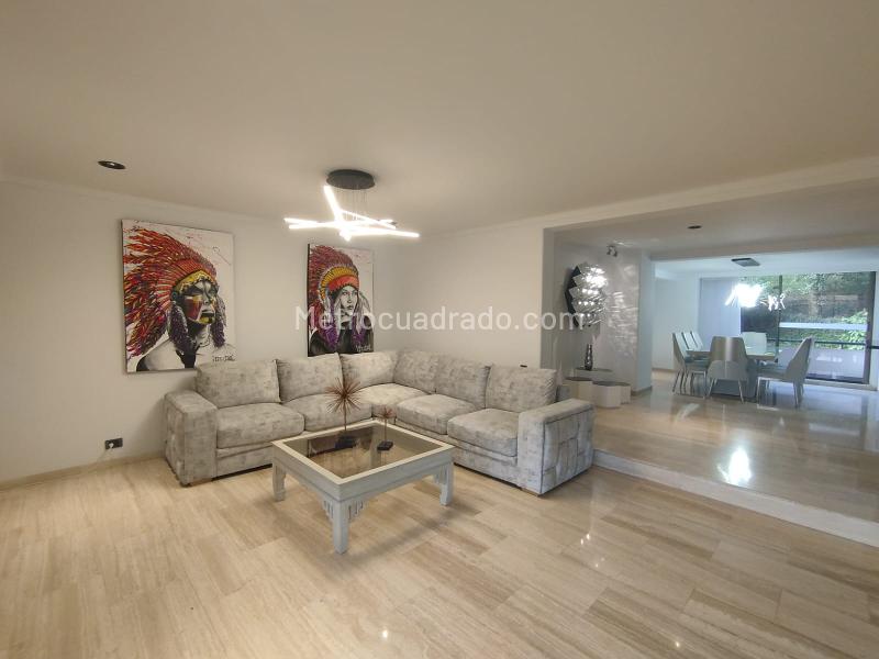 Luxury 4BR Apartment with Jacuzzi in Transversal Inferior - 7
