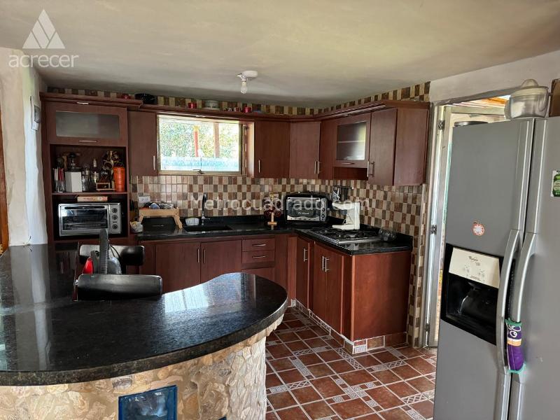 Country House with 4BR in Santa Elena - 2