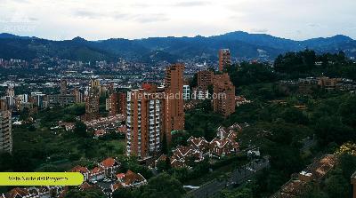 Apartamento de 1 alcoba en venta en Altos Del Poblado, Medellín, 58 m² · foto 4 de 8