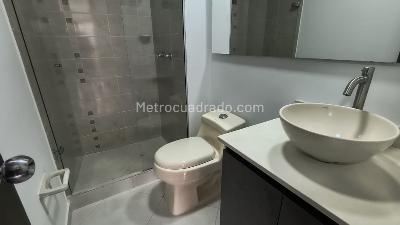 Apartamento de 3 alcobas en arriendo en Ciudad Del Rio, Medellín, 88 m² · foto 8 de 17
