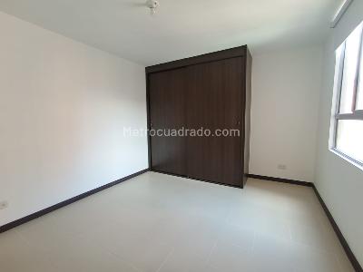 Apartamento de 3 alcobas en arriendo en San German, Medellín, 75 m² · foto 12 de 19