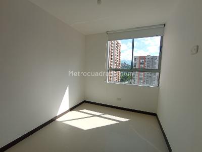 Apartamento de 3 alcobas en arriendo en San German, Medellín, 75 m² · foto 14 de 19
