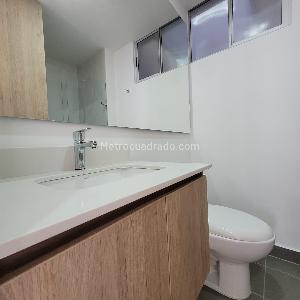 Apartamento de 2 alcobas en arriendo en Rionegro, Rionegro, 76 m² · foto 6 de 8