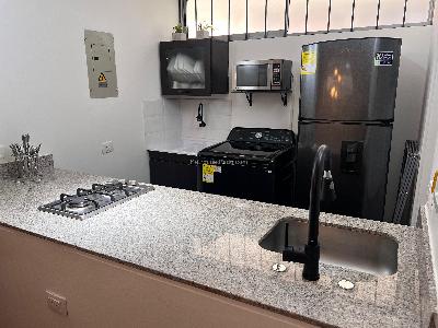 Apartamento de 1 alcoba en arriendo en La Tomatera, Medellín, 52 m² · foto 21 de 22
