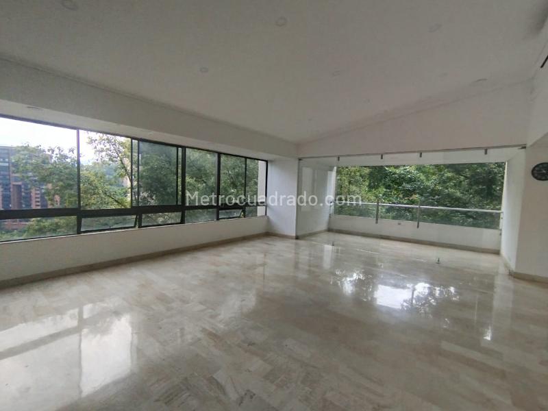 Exclusive 3BR Apartment for Rent in El Campestre - 2