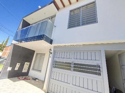 Casa de 3 alcobas en arriendo en Rionegro, Rionegro, 170 m² · foto 2 de 20