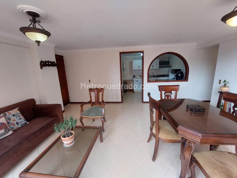 Charming 2BR Apartment in Exclusive Loma Del Indio