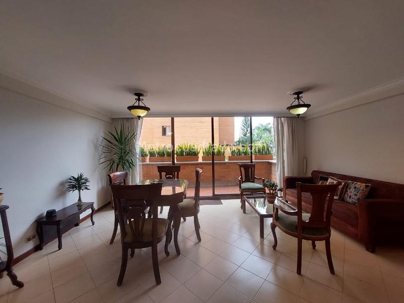 Charming 2BR Apartment in Exclusive Loma Del Indio - 3