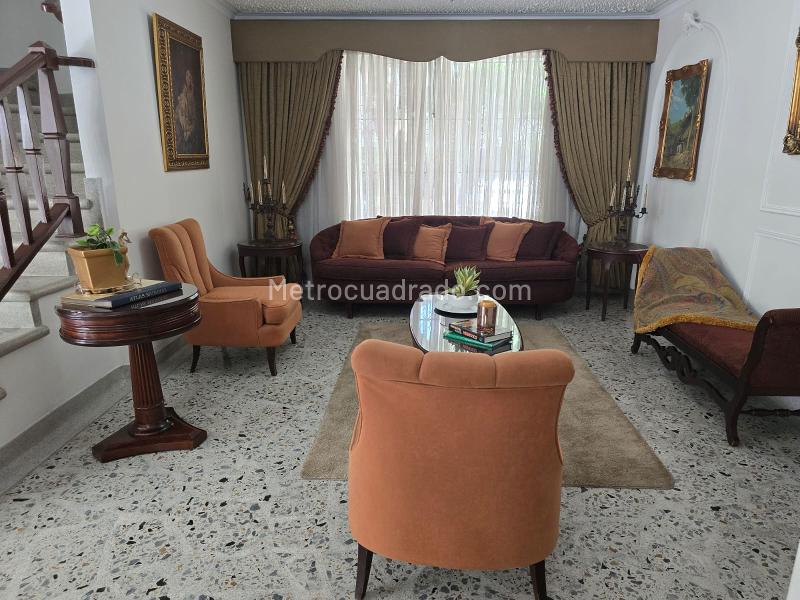 Versatile 5BR House for Rent in Los Colores - 3