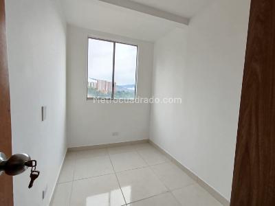 Apartamento de 3 alcobas en arriendo en Itagui, Itagüí, 64 m² · foto 13 de 15