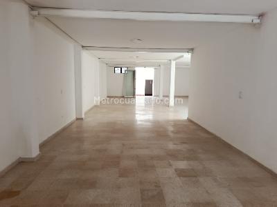 Retail space for rent in Niquia, Bello