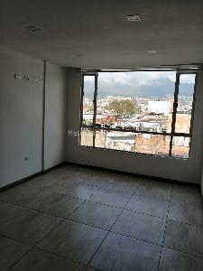 Apartamento en venta en Santa Isabel, Bogotá · foto 2 de 18