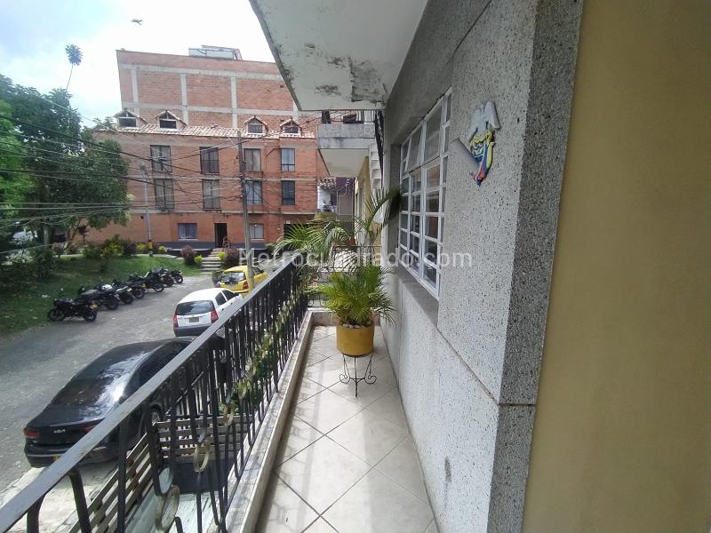 Apartamento Amplio de 5 Alcobas en Belén Fátima - 4