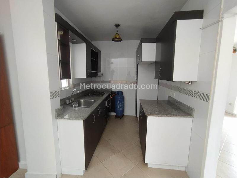 Apartamento Amplio de 5 Alcobas en Belén Fátima - 9