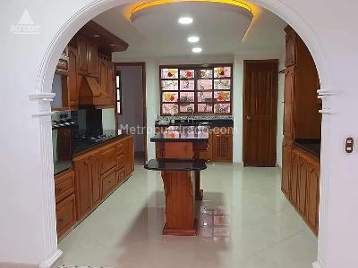 Casa de 5 alcobas en venta en Sabaneta, Sabaneta, 489 m² · foto 14 de 16