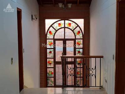 Casa de 5 alcobas en venta en Sabaneta, Sabaneta, 489 m² · foto 15 de 16