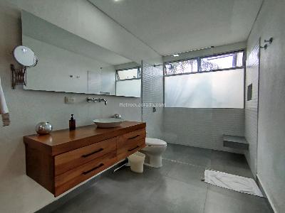Casa de 4 alcobas en arriendo en Las Palmas M, Medellín, 450 m² · foto 16 de 20