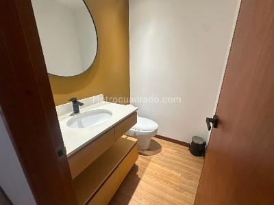 Apartamento de 3 alcobas en arriendo en Nuevo Poblado, Medellín, 170 m² · foto 6 de 15