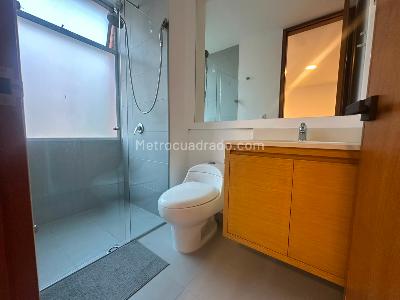 Apartamento de 3 alcobas en arriendo en Nuevo Poblado, Medellín, 170 m² · foto 9 de 15