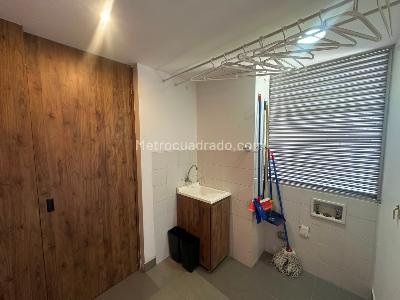 Apartamento de 3 alcobas en arriendo en Nuevo Poblado, Medellín, 170 m² · foto 15 de 15
