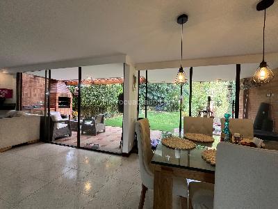 Casa de 4 alcobas en venta en Envigado, Envigado, 236 m² · foto 13 de 20