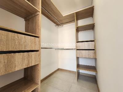 Apartamento de 3 alcobas en venta en Sabaneta, Sabaneta, 78 m² · foto 4 de 8