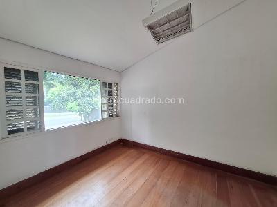 Casa de 4 alcobas en arriendo en El Campestre, Medellín, 300 m² · foto 20 de 20