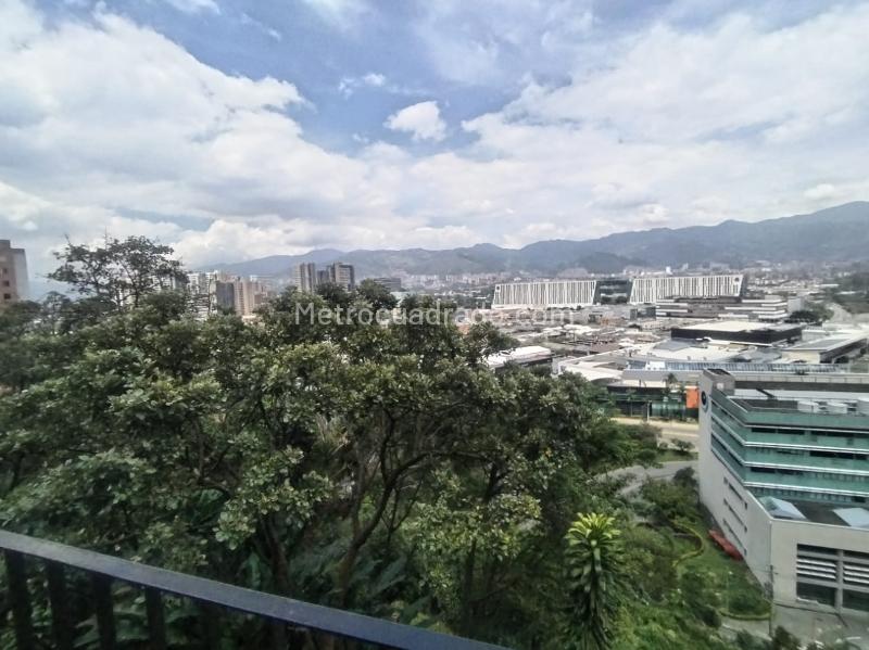 Apartamento de 2 Alcobas en Altos del Poblado con Piscina y Gimnasio - 2