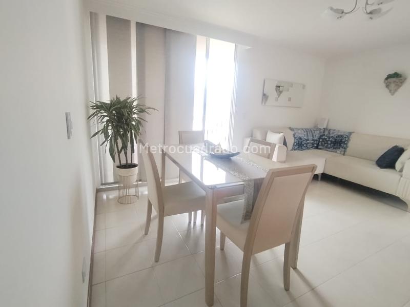 Apartamento de 2 Alcobas en Altos del Poblado con Piscina y Gimnasio - 8