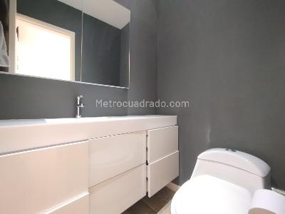 Apartamento de 1 alcoba en arriendo en Los Parra, Medellín, 64 m² · foto 14 de 18