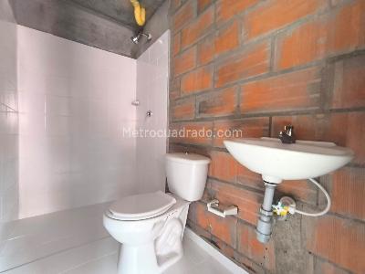 Apartamento de 2 alcobas en venta en Bello, Bello, 56 m² · foto 6 de 17