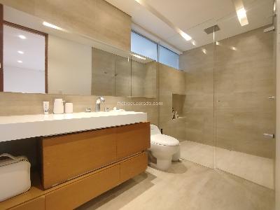 Apartamento de 2 alcobas en arriendo en El Tesoro, Medellín, 117 m² · foto 15 de 20