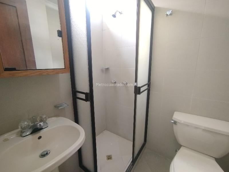 Apartamento de 2 Alcobas en Arriendo en Transversal Superior, El Poblado - 5