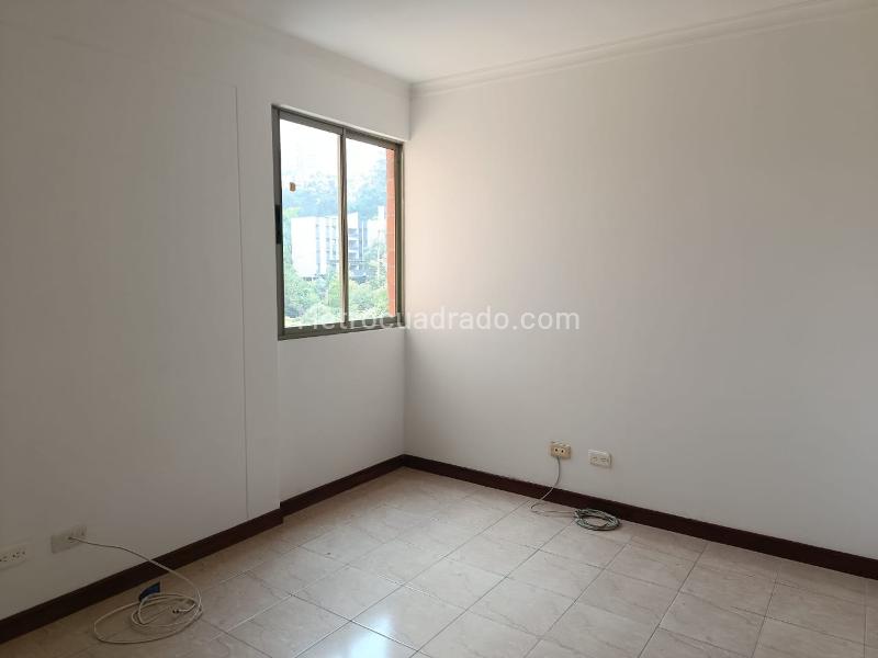 Apartamento espectacular de 3 Alcobas con vista en La Frontera M - 9