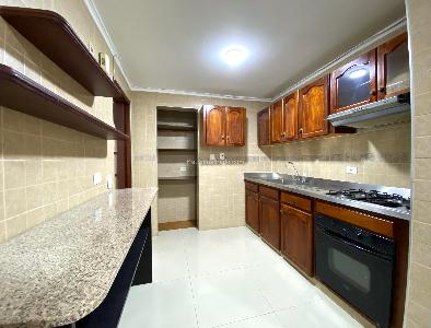 Apartamento en arriendo en Milla De Oro, Medellín · foto 7 de 24